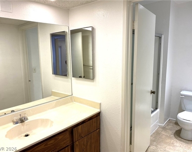 1455 E Katie Avenue - Photo Thumbnail 14