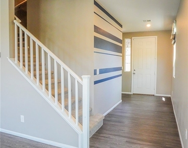 4525 Cougar Avenue - Photo Thumbnail 10