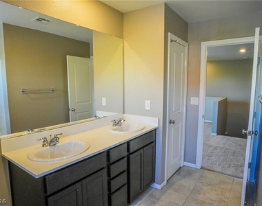 4525 Cougar Avenue - Photo Thumbnail 19