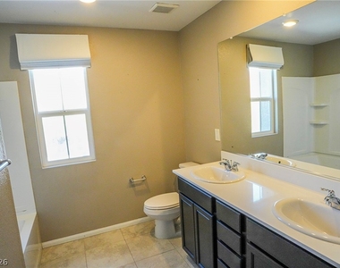 4525 Cougar Avenue - Photo Thumbnail 18
