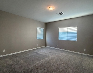 6943 Denio Island Street - Photo Thumbnail 15