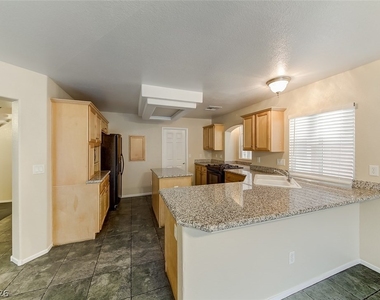 7553 Treasure Chest Street - Photo Thumbnail 11