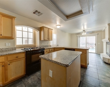 7553 Treasure Chest Street - Photo Thumbnail 10