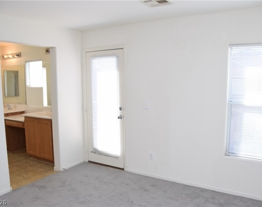 9440 Crimson Sky Street - Photo Thumbnail 15