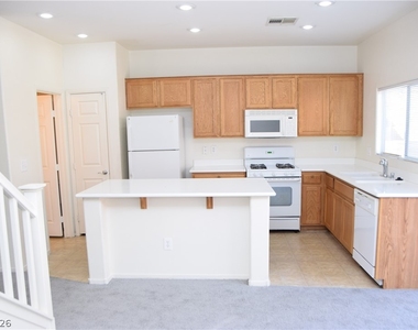 9440 Crimson Sky Street - Photo Thumbnail 8