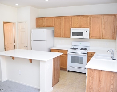9440 Crimson Sky Street - Photo Thumbnail 9