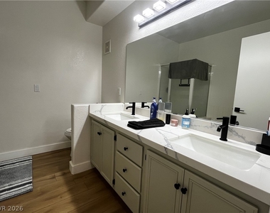 2201 Ramsgate Drive - Photo Thumbnail 8
