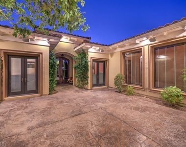 2780 El Camino Road - Photo Thumbnail 7