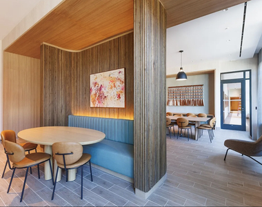 Roosevelt Avenue & 39th Avenue - Photo Thumbnail 6