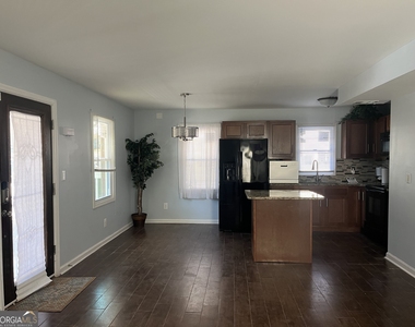 2894 Randall Street - Photo Thumbnail 11