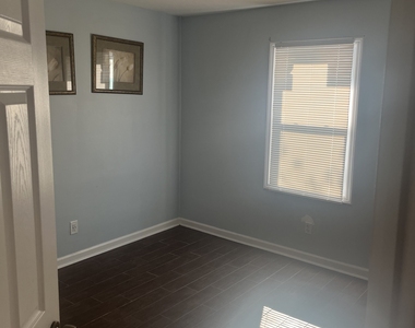 2894 Randall Street - Photo Thumbnail 7