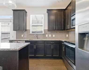 2730 Kemp Court - Photo Thumbnail 19