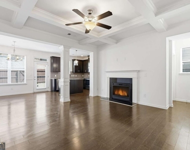 2730 Kemp Court - Photo Thumbnail 8