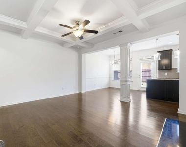 2730 Kemp Court - Photo Thumbnail 10