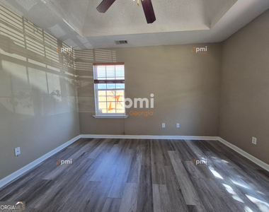 342 Orchard Way - Photo Thumbnail 10