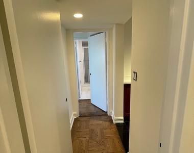 East 71st Street - Photo Thumbnail 19