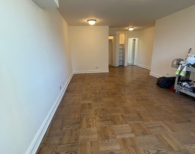 East 71st Street - Photo Thumbnail 2