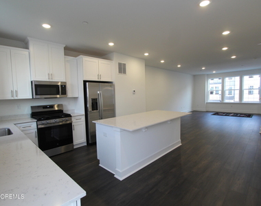 35 Crimson Drive - Photo Thumbnail 6