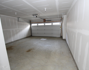 35 Crimson Drive - Photo Thumbnail 24