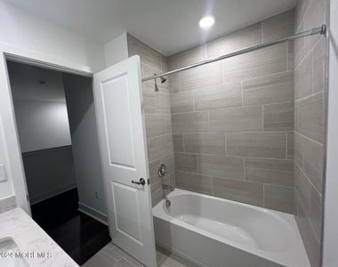 35 Crimson Drive - Photo Thumbnail 20