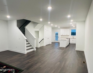 35 Crimson Drive - Photo Thumbnail 11