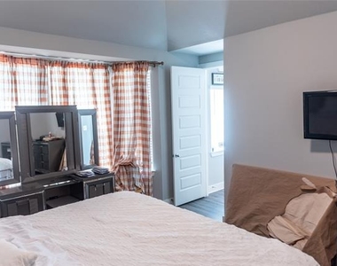 3122 Wind Knot Way - Photo Thumbnail 15