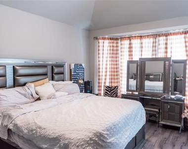 3122 Wind Knot Way - Photo Thumbnail 11