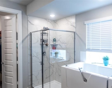 3122 Wind Knot Way - Photo Thumbnail 12
