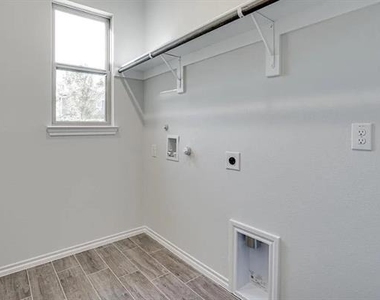 2111 River Pine Road - Photo Thumbnail 14