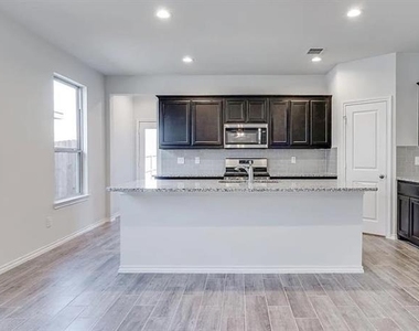 2111 River Pine Road - Photo Thumbnail 3