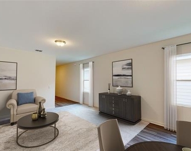 2207 Pioneer Drive - Photo Thumbnail 4