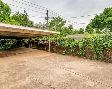 3217 Lubbock Avenue - Photo Thumbnail 24