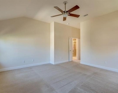3409 Porter Creek Drive - Photo Thumbnail 17