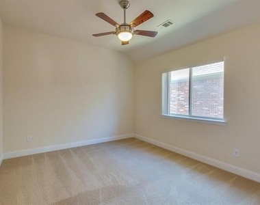 3409 Porter Creek Drive - Photo Thumbnail 22
