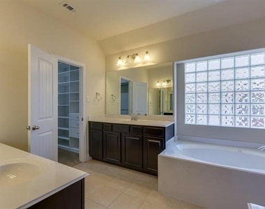 3409 Porter Creek Drive - Photo Thumbnail 19