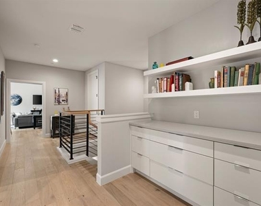 2850 Lakeside Parkway - Photo Thumbnail 17