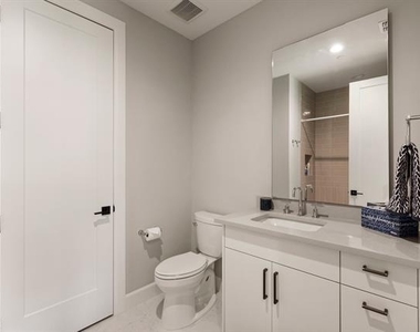 2850 Lakeside Parkway - Photo Thumbnail 24