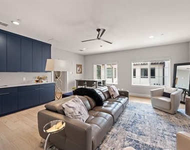 2850 Lakeside Parkway - Photo Thumbnail 19