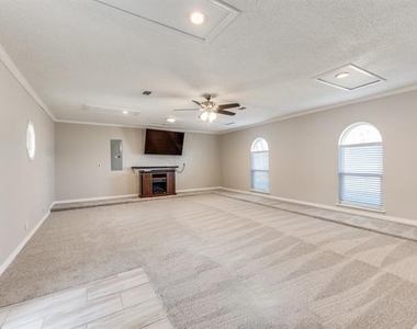 7335 Reed Road - Photo Thumbnail 22