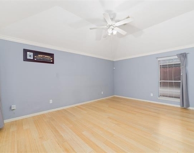 923 N Sky Drive - Photo Thumbnail 17