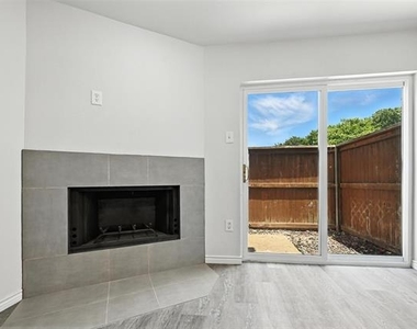 5626 Preston Oaks Road - Photo Thumbnail 15