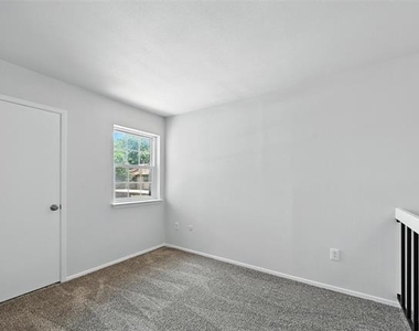 5626 Preston Oaks Road - Photo Thumbnail 19