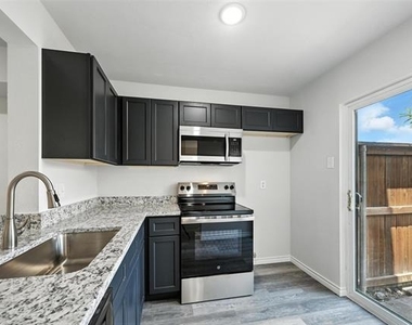 5626 Preston Oaks Road - Photo Thumbnail 14