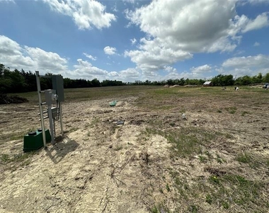 1123 Tribble Road - Photo Thumbnail 4