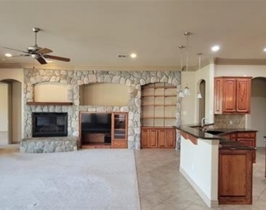 856 Merion Drive - Photo Thumbnail 10