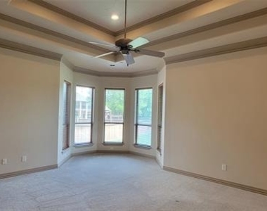 856 Merion Drive - Photo Thumbnail 20