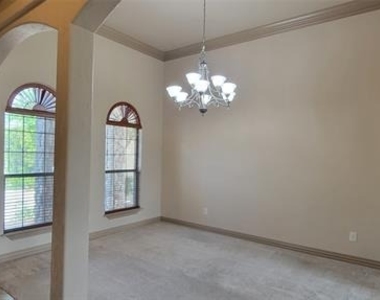 856 Merion Drive - Photo Thumbnail 16