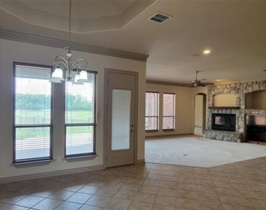856 Merion Drive - Photo Thumbnail 17
