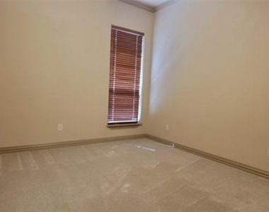 856 Merion Drive - Photo Thumbnail 28