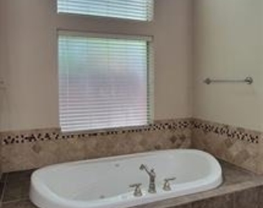 856 Merion Drive - Photo Thumbnail 23